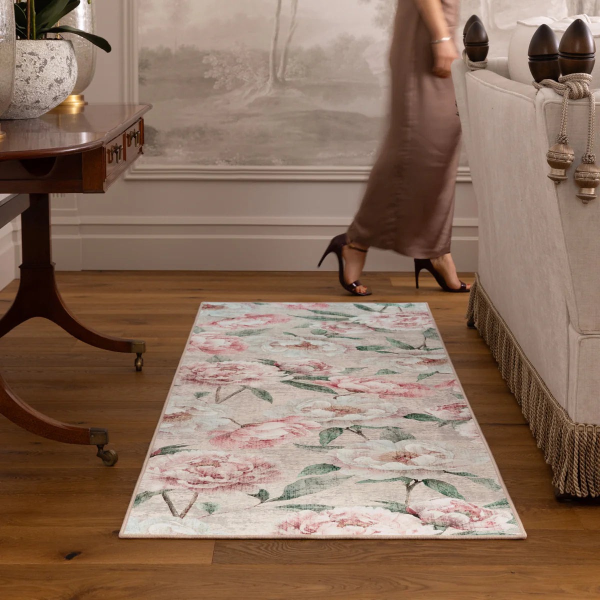 Machine-washable rug with soft recycled fibres