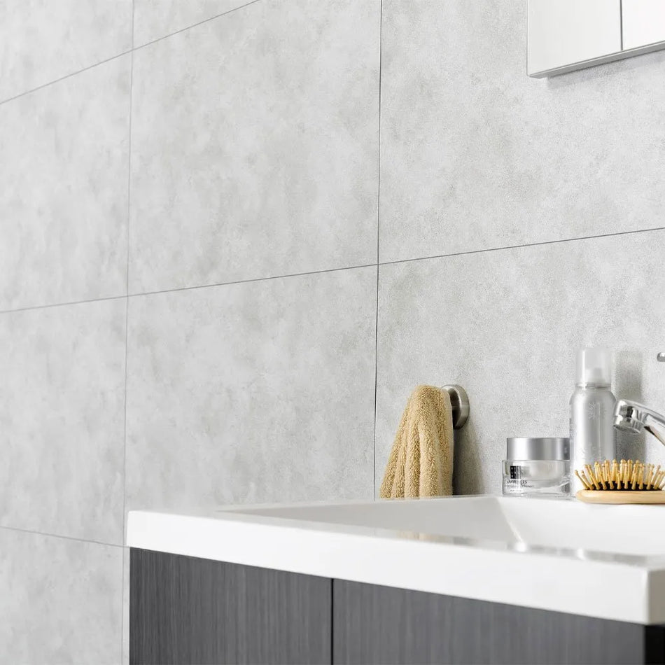 Dumawall+ Cloudy White Wall Tile 65x37.5cm – Waterproof White Stone-Effect PVC Panel