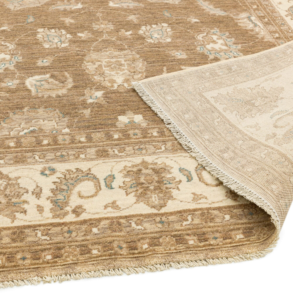 CB06 wool runner rug in muted soft tones