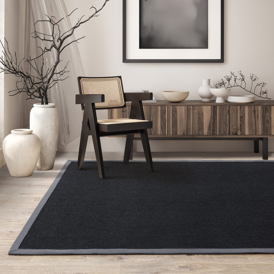 Sisal black rug with soft grey cotton border