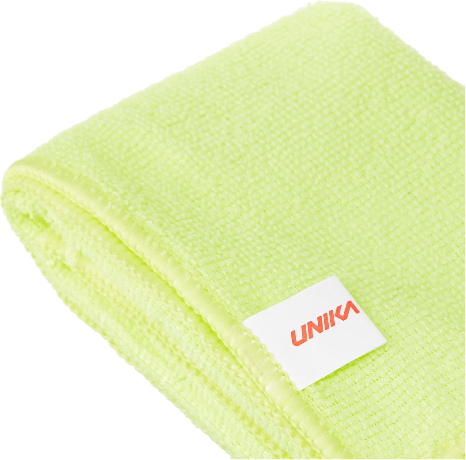 Cleaning gloss kitchen cabinets with microfibre cloth

