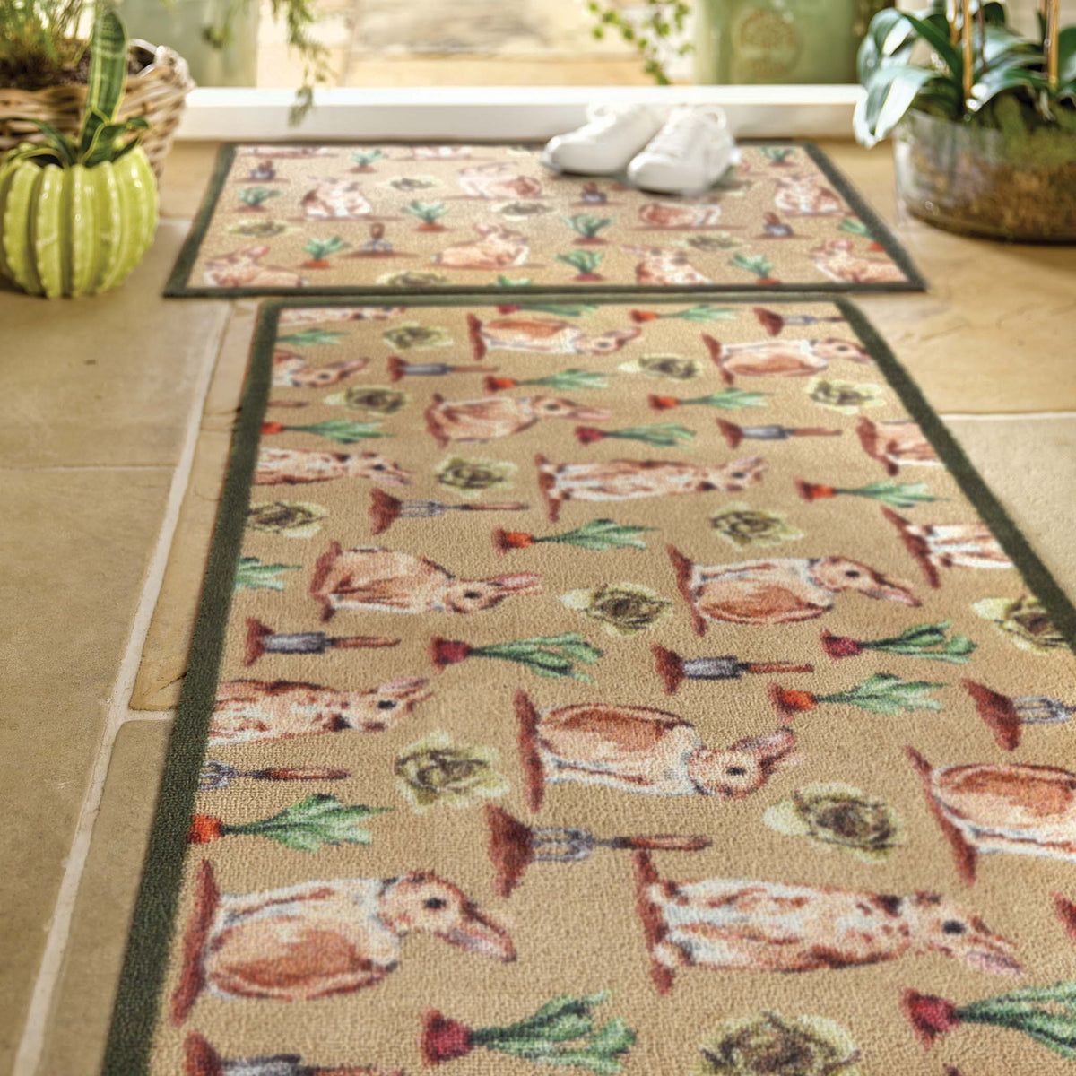 Rustic Hug Rug perfect for farmhouse interiors

