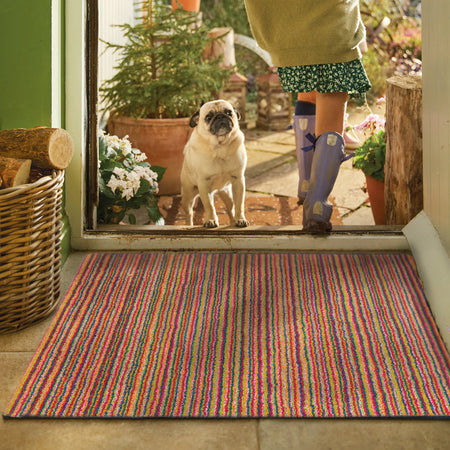Hug Rug Plain Candy Bright catching dirt in hallway

