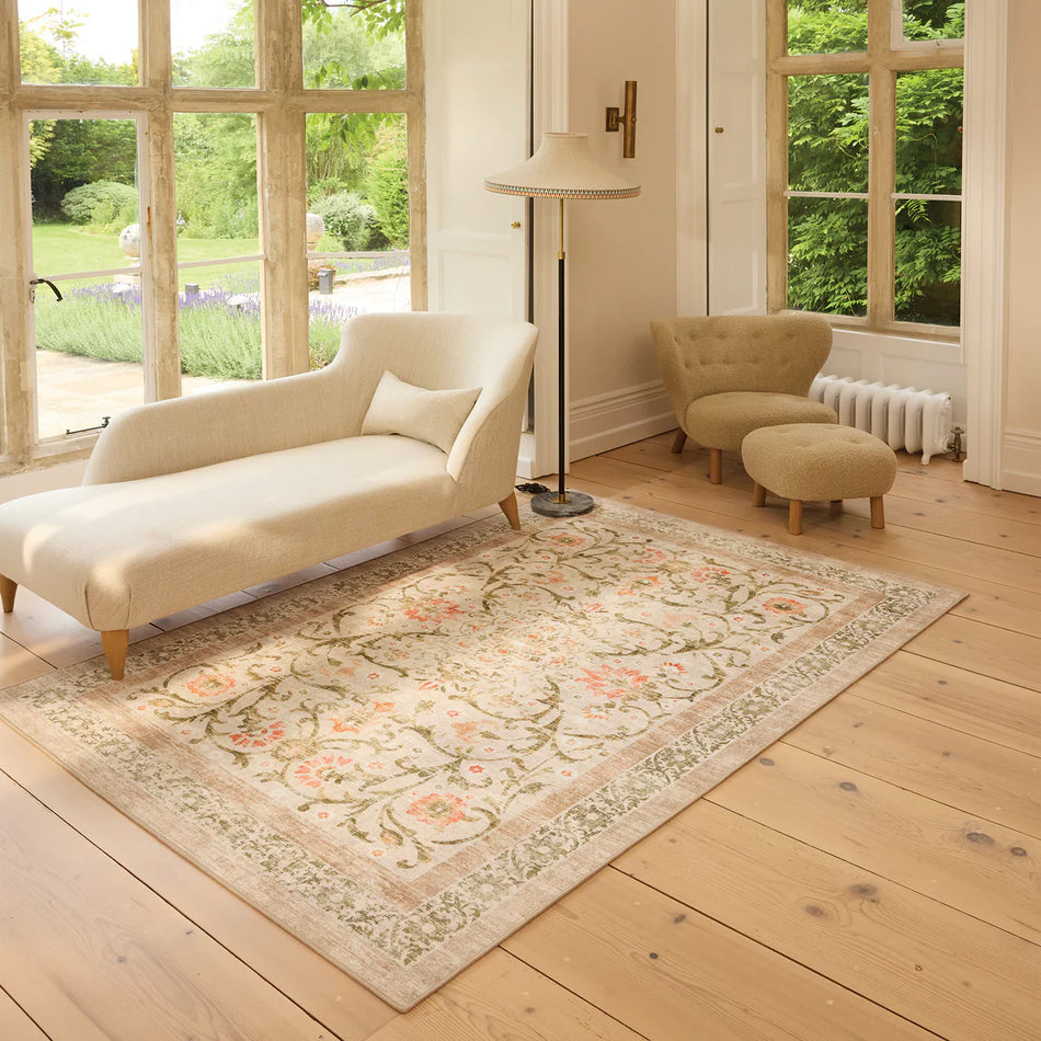 Hug Rug Country Paisley full-size view on wood floor

