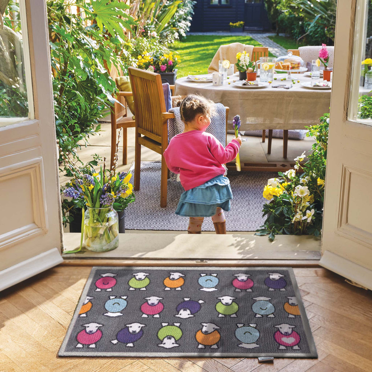 Grey Eco-Friendly Sheep Rug with Light Grey Border