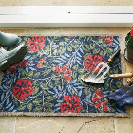UK-made Hug Rug with nature-inspired leaf design

