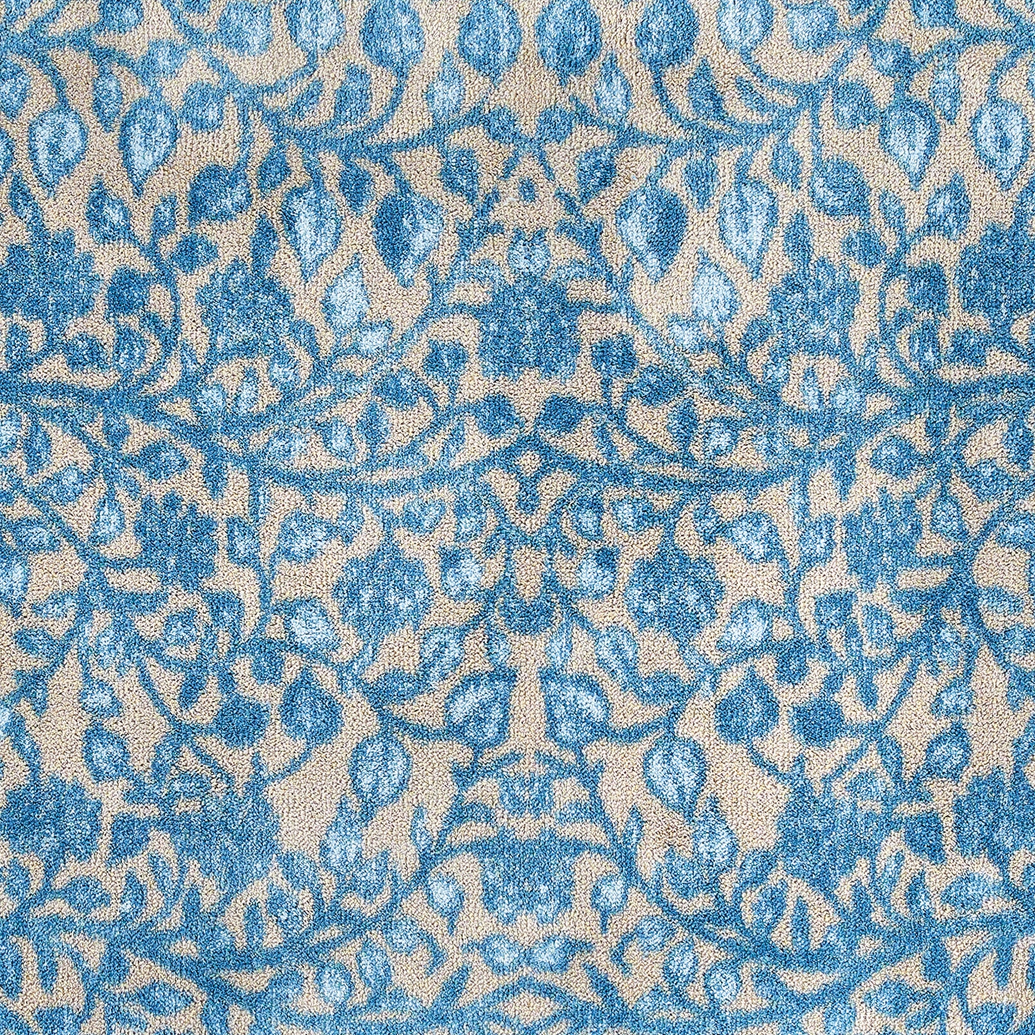 Close-up of Hug Rug delicate floral pattern