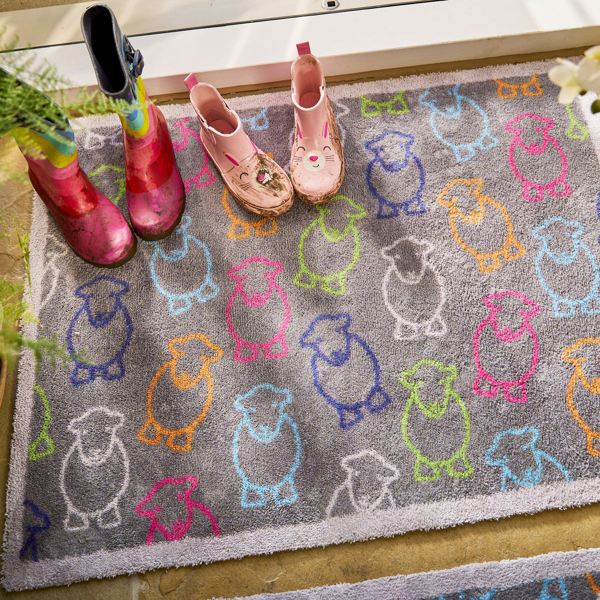 Machine washing Hug Rug Outline Herdy Doormat

