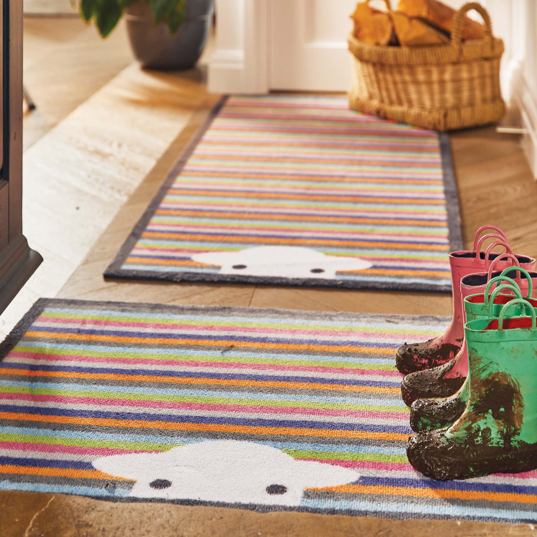 Close-up of Hug Rug Peep Stripe Herdy's non-slip backing

