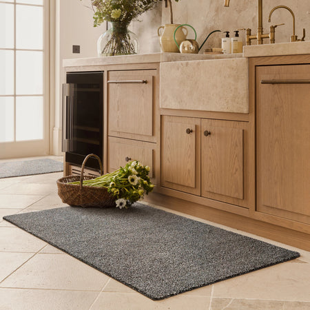 Minimalist Hug Rug perfect for modern interiors

