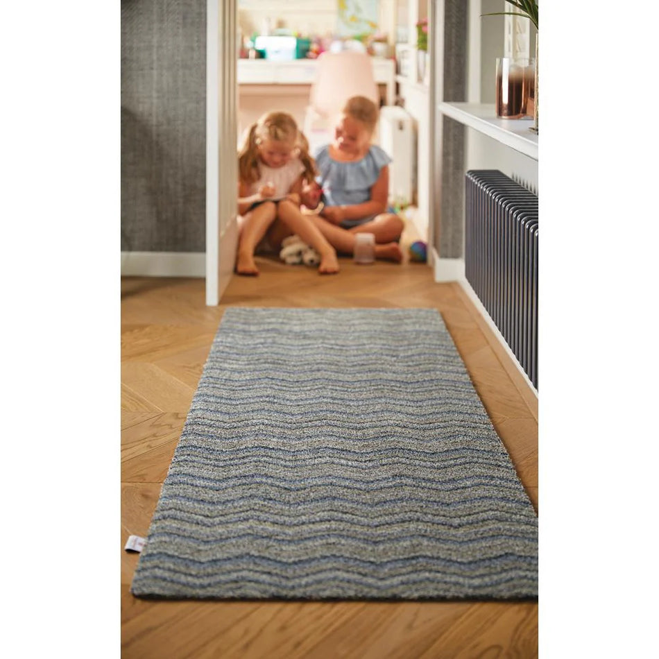 Hug Rug grey border mat with modern zigzag design

