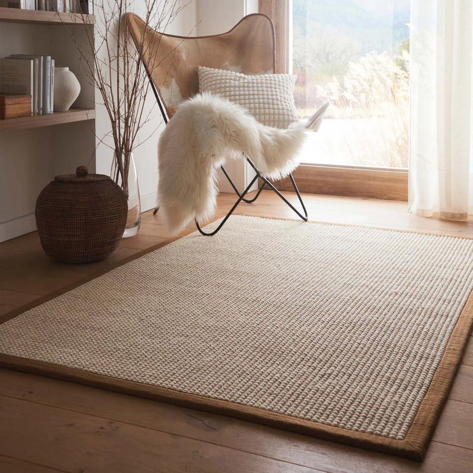 Origins Sisal Bouclé Mocha Rug in room  décor