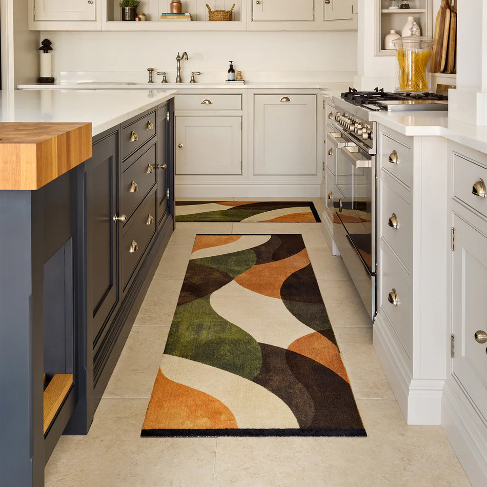 Wavescape kitchen runner with foam latex backing