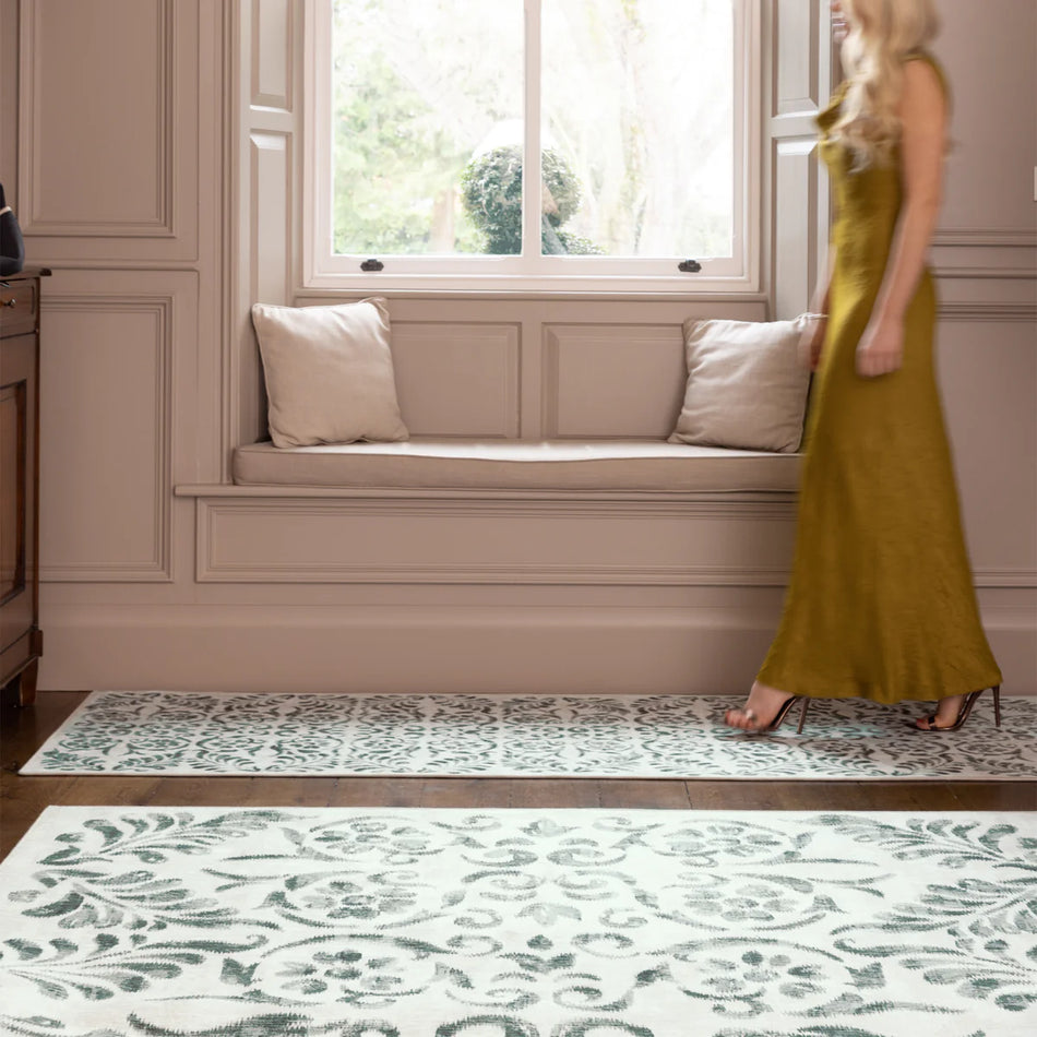 Classic floral scroll pattern in green tones

