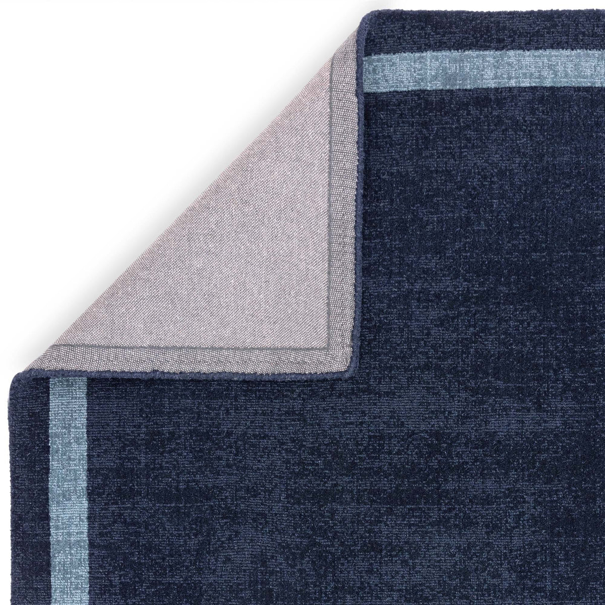 Asiatic Albi collection rug in blue

