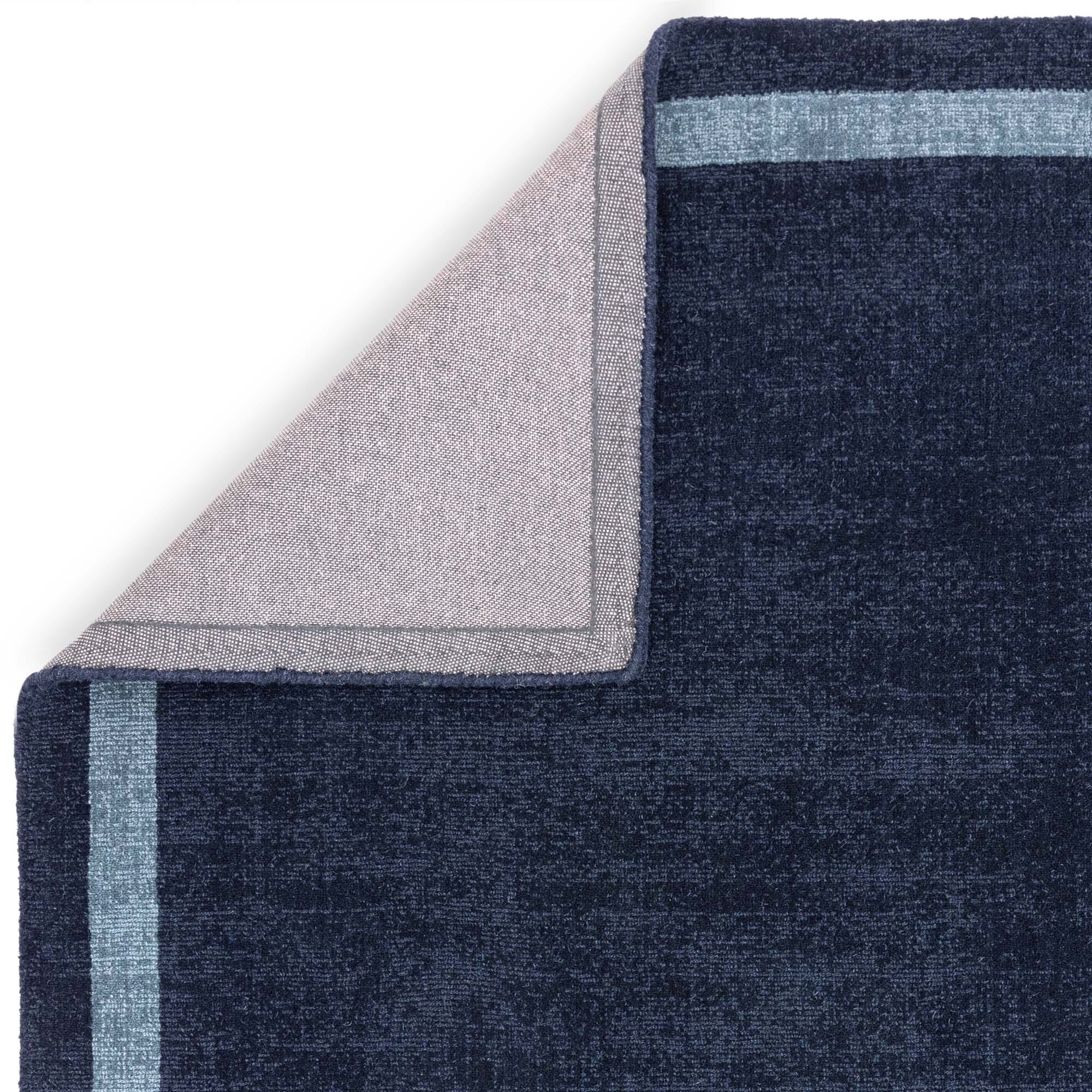 Asiatic Albi collection rug in blue

