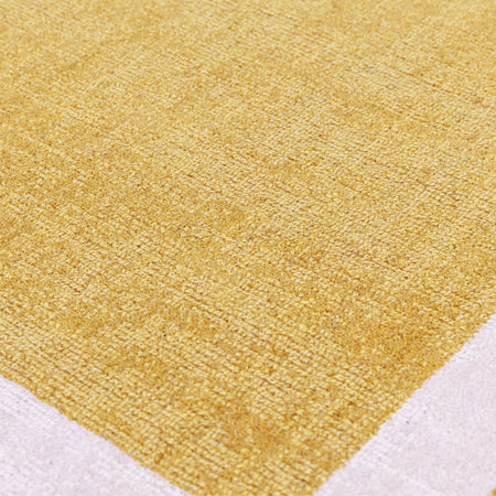 Natural wool rug made in India

