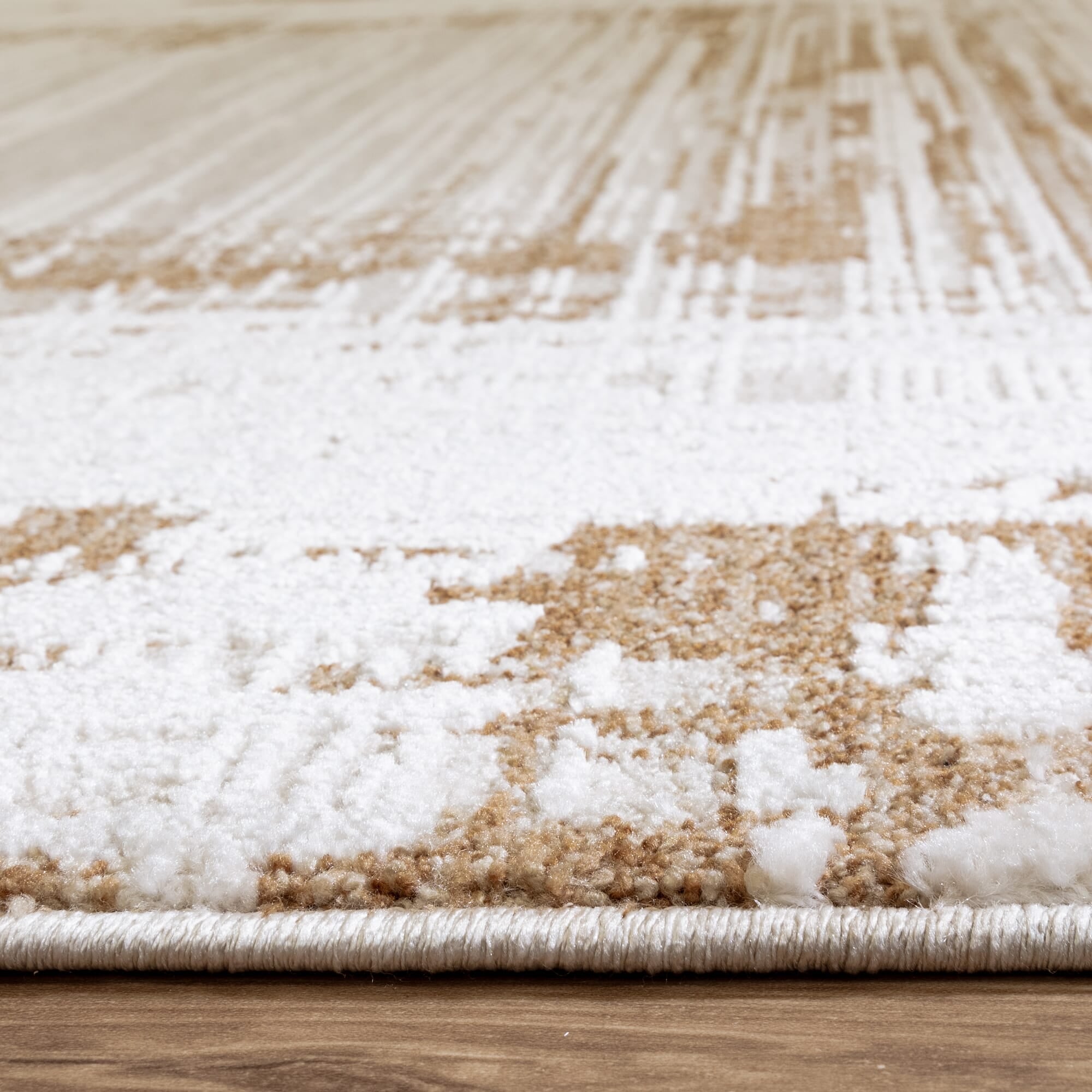 Anders AN05 rug showing the side edges