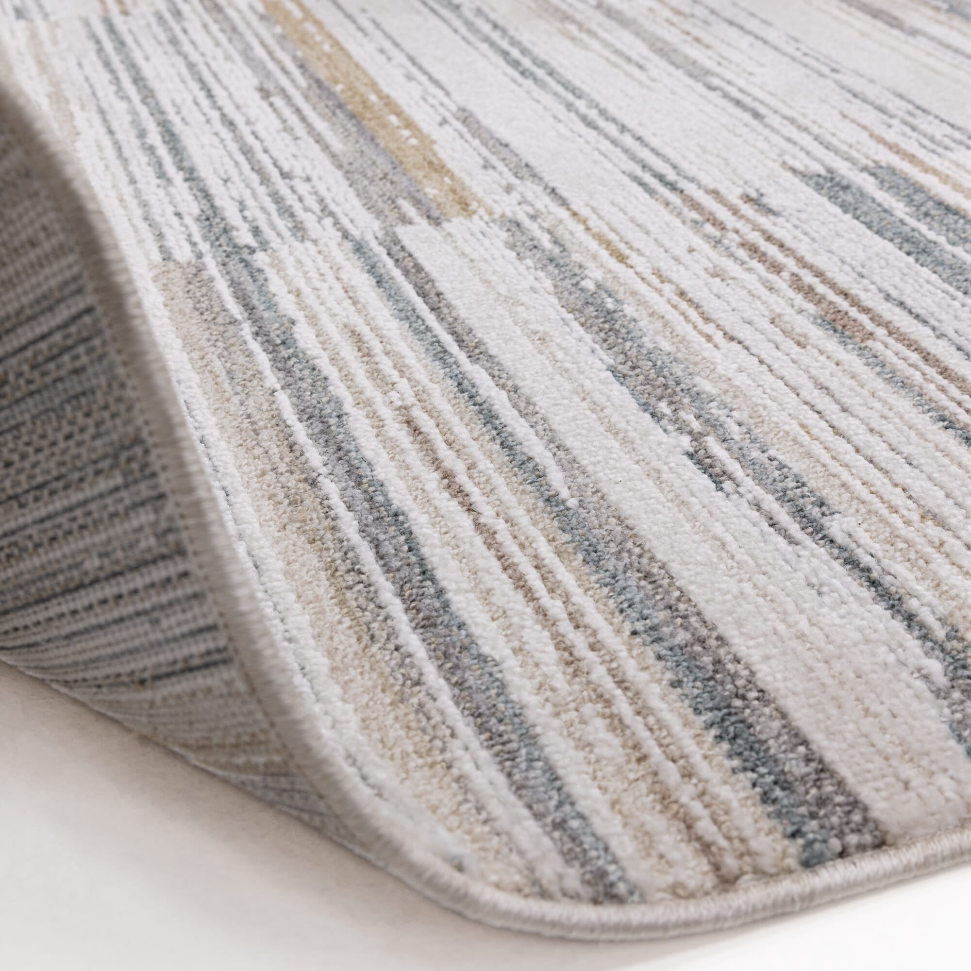 Contrast rug styled in a minimalist space

