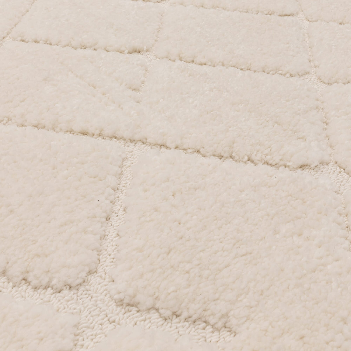 Tassel-edge Scandinavian rug design

