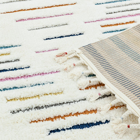 Thick pile rug for modern interiors

