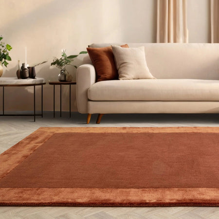 Stylish living room rug in rust

