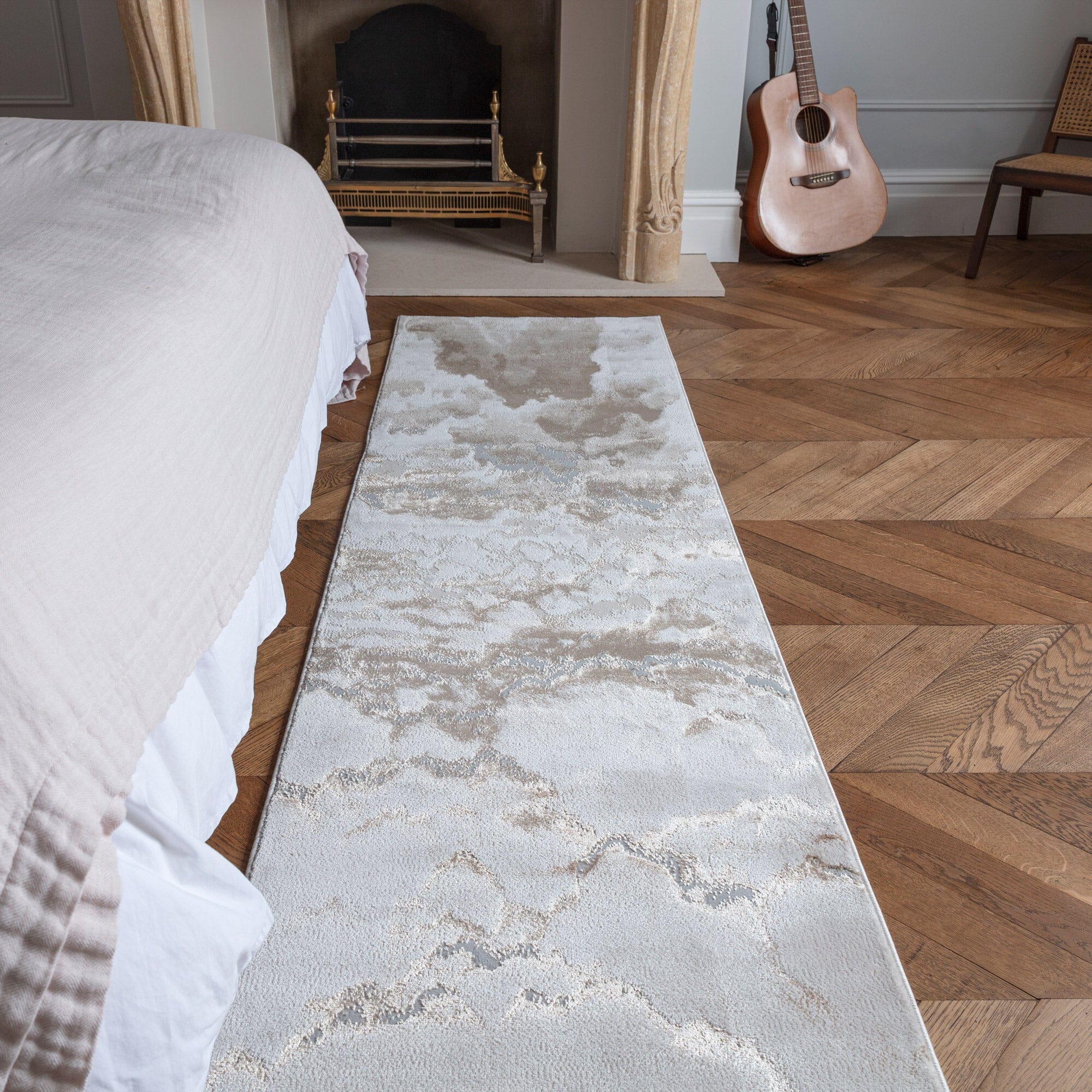 Linea Metallic Rug in modern bed room
