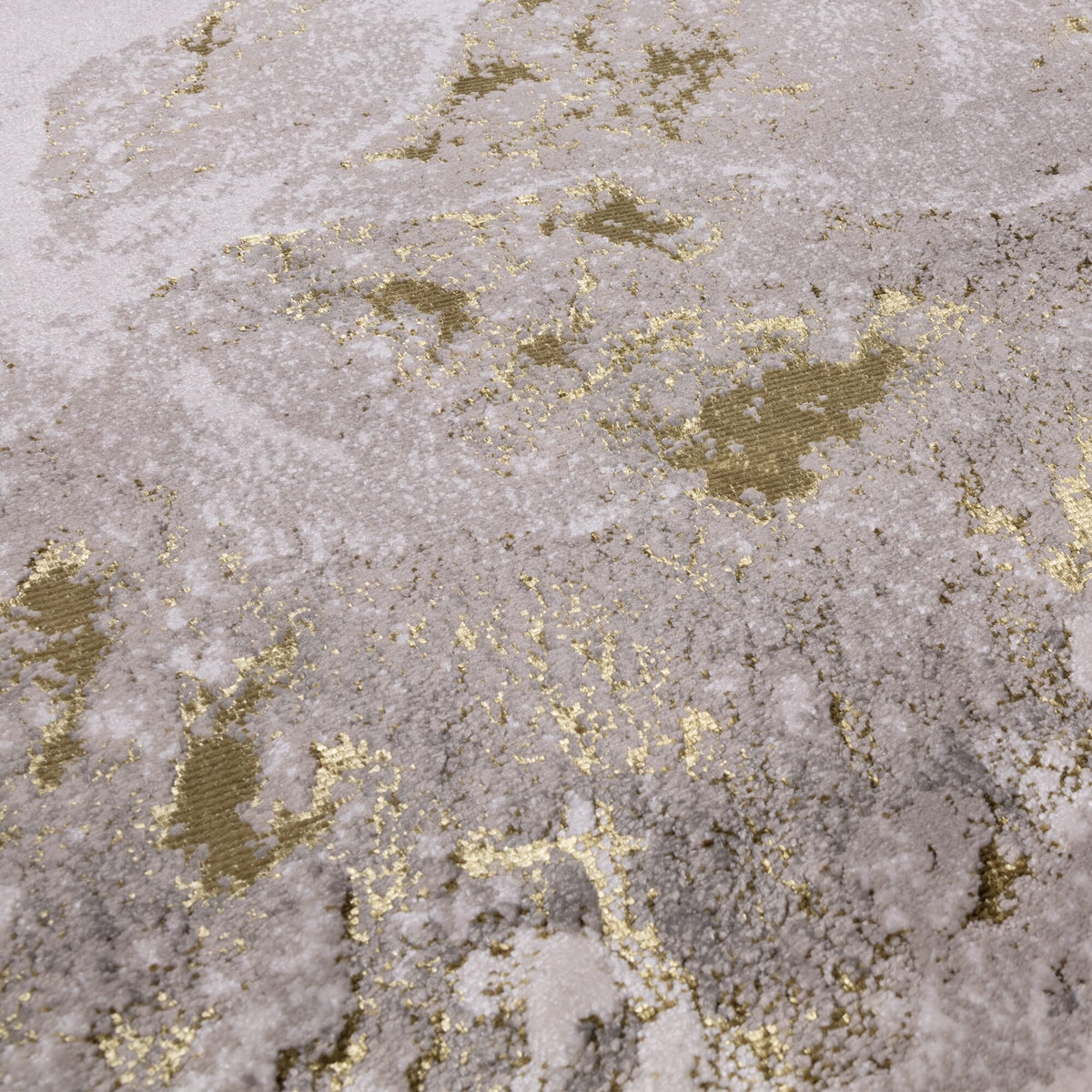 Asiatic Aurora Lustre Rug close-up texture

