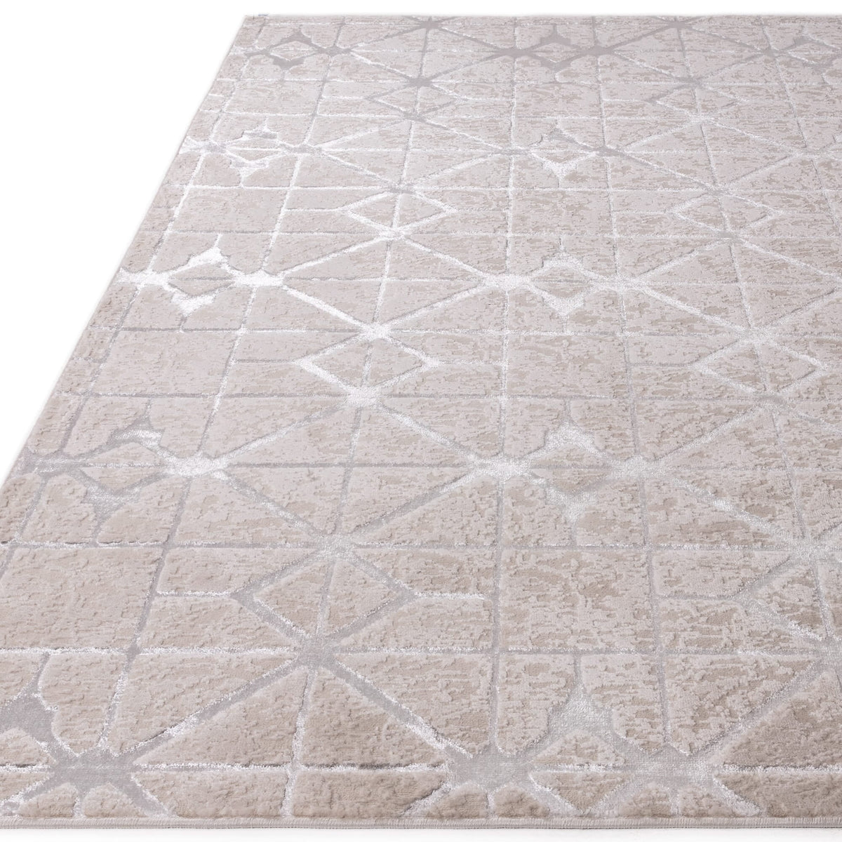Soft shimmering lattice rug pile detail

