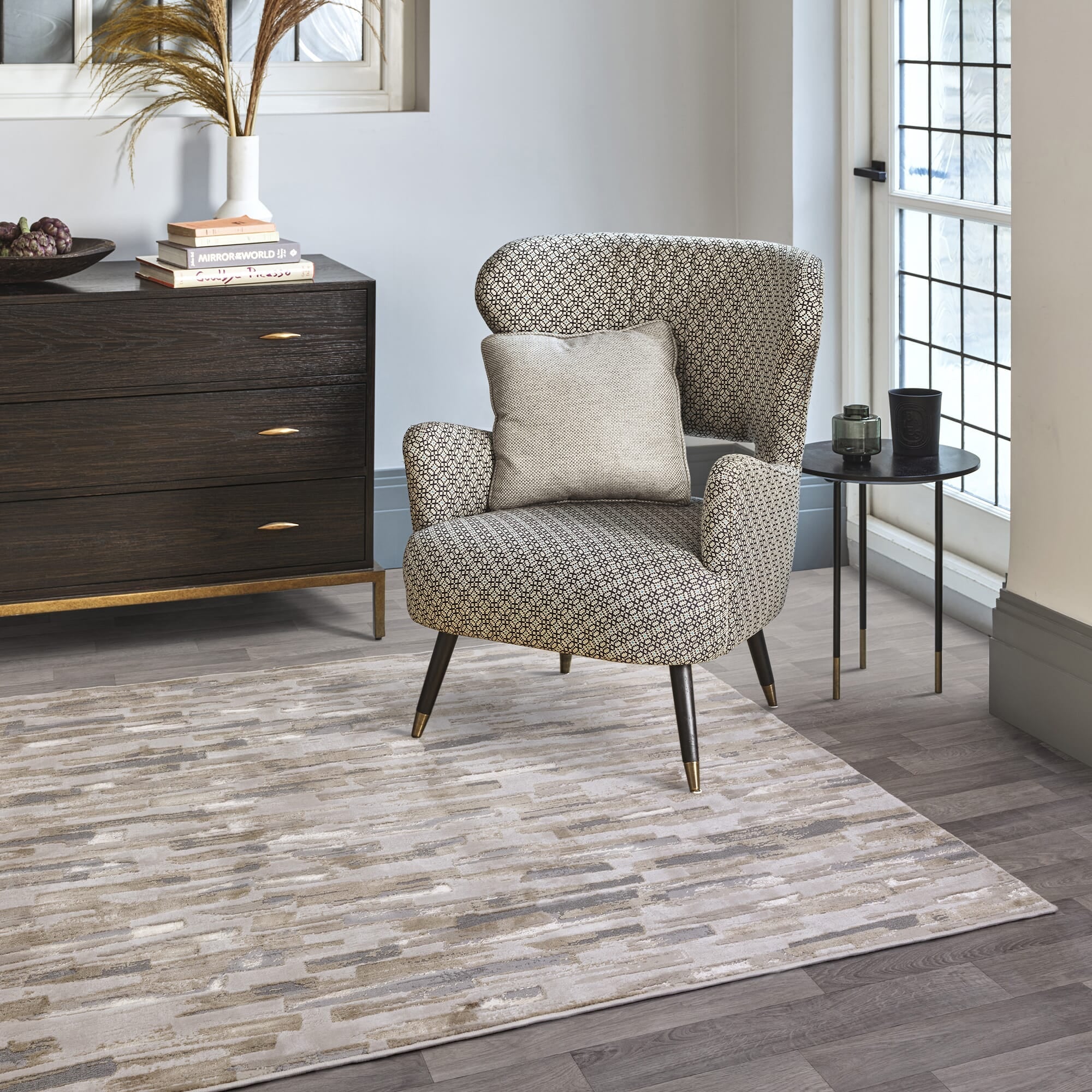 Impression AU25 rug in neutral living space

