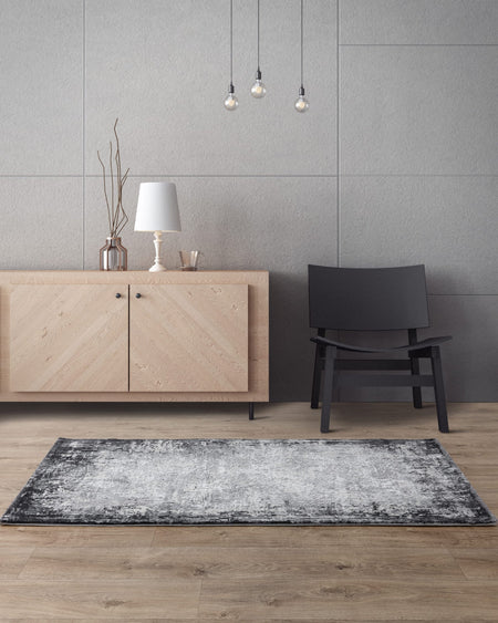 Grey rug in 160x230cm with minimalist styling