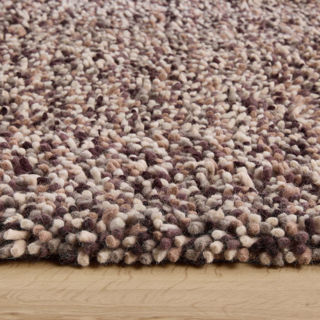 Textured tubular wool pile close-up – Origins Natural