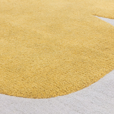 Wool rug with subtle 3D pattern

