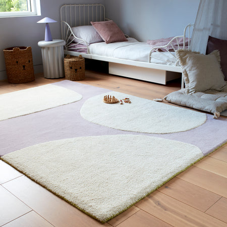 Modern pebble-textured wool rug in neutral tones

