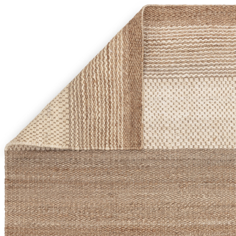 Soft ivory and jute texture rug


