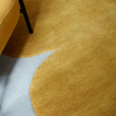 Modern sculpted wool rug by Asiatic

