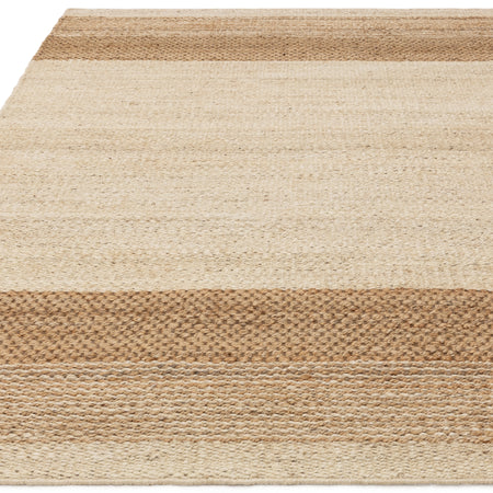 Natural fibre rug with 8mm pile height

